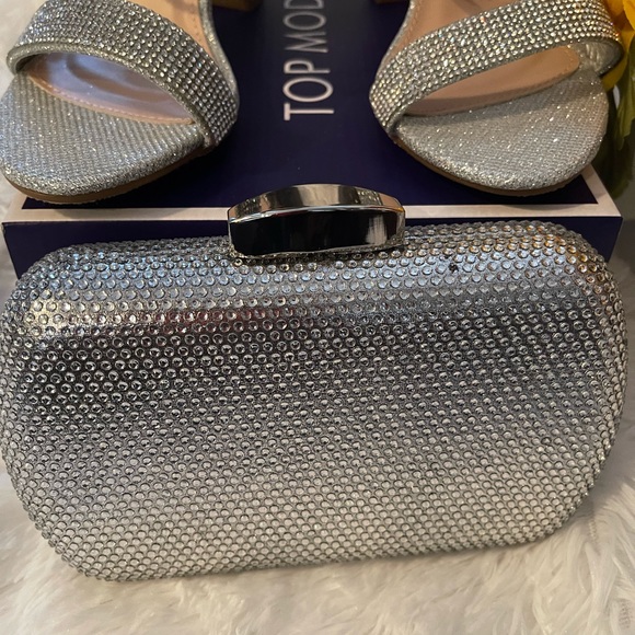 Rhinestone Silver Sexy Sandals Size 8 by Top Moda with handbag set - Picture 6 of 11